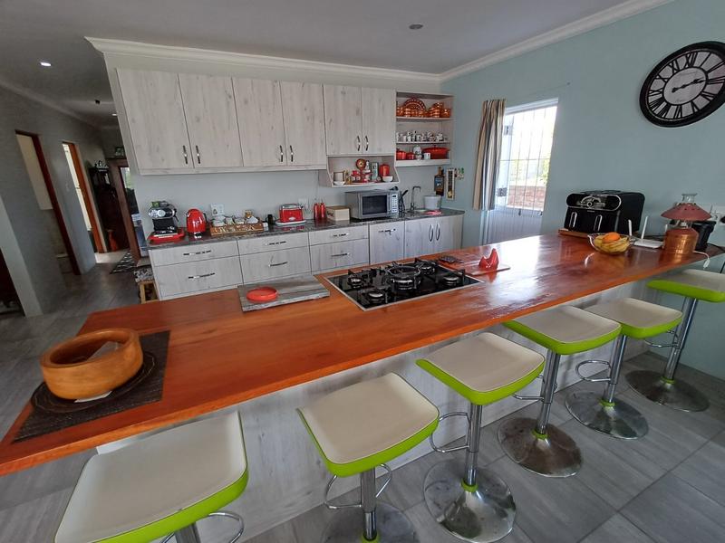 4 Bedroom Property for Sale in Pearly Beach Western Cape